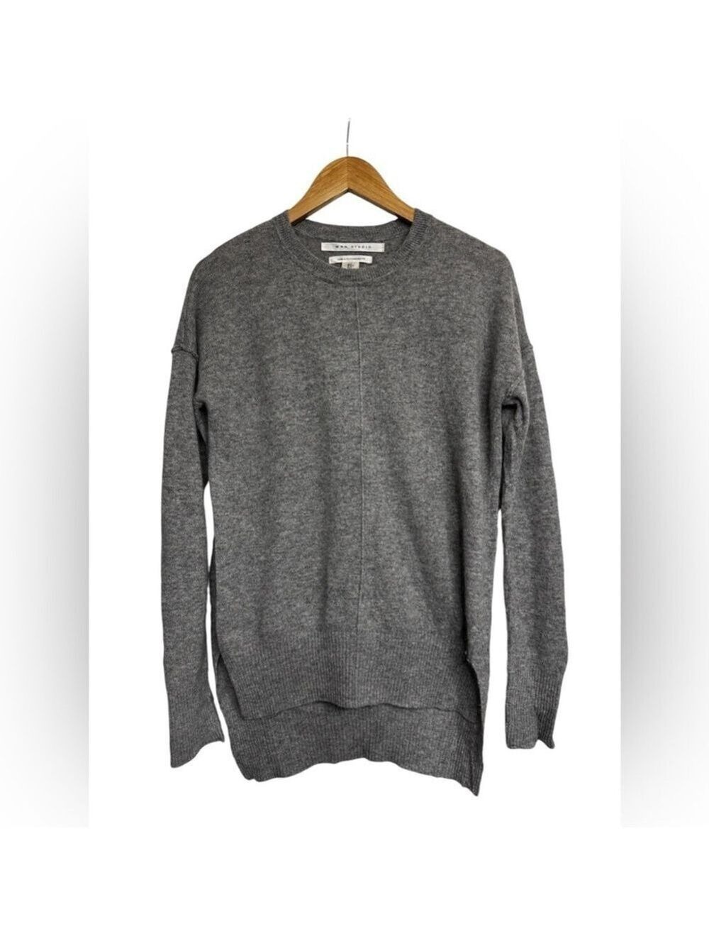Max Studio 100% 2- Ply Cashmere Grey Crewneck Sweater Size Small
